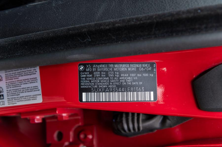  BMW X5 4.8is (E53) 2004 года  (NA) (фото 34 из 104)